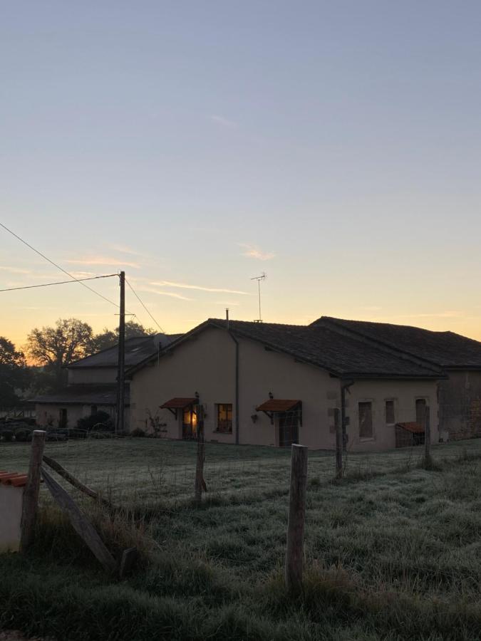 Gite Charbonnaud Laprade  Esterno foto